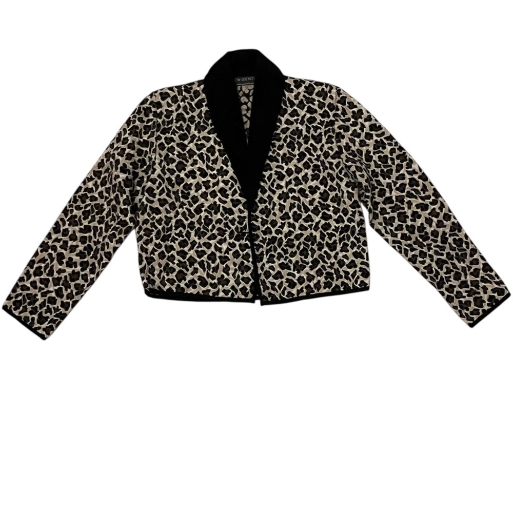 New Identity Brand Stylish Black and Cream Blazer